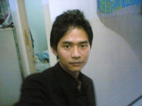 Deden Sosuave - Look At My eyes now........wait...just focus on my eyes...dont smile  that's right..... I give you.....number 1 - 10......choose 1 number....  have number in your mind...? oke...i will guesst....  my answer is below  .... ... .... .....                          is it number 7 ?