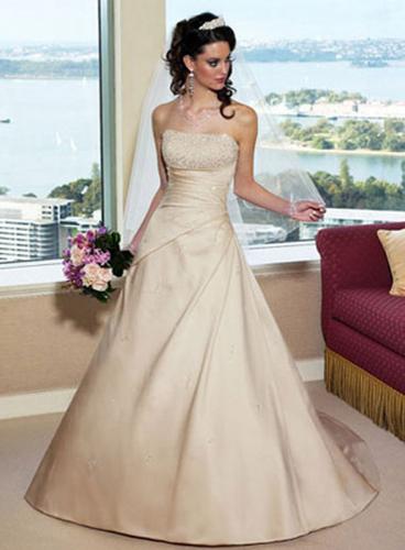 bride's maid dress - this is elegant and awesome.This kind of dress i should wear in my sister's wedding day.