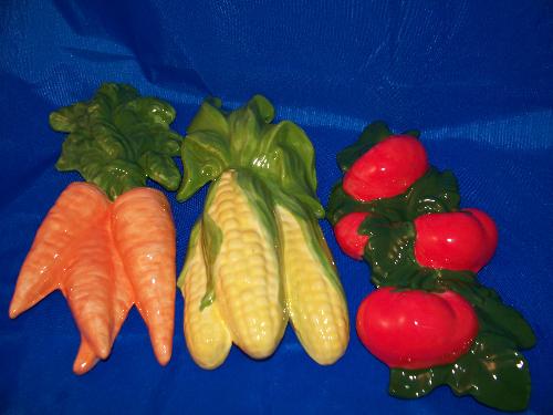 veggie wall hangings - I sold these today!!!