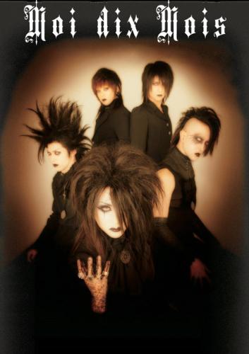 Moi dix Mois - Moi dix Mois japanese visual kei rock band.