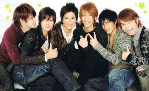 L'arc en ciel - J-rock alternative rock band.