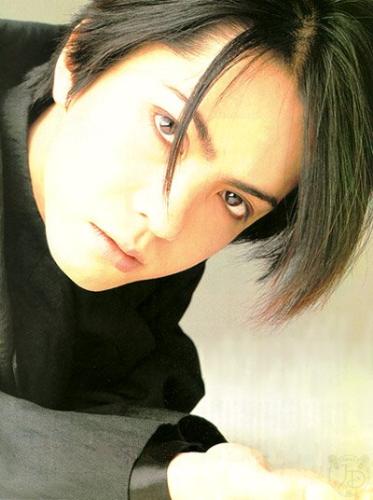 Hyde singer - Hyde, singer in L'arc~en~ciel band, j-rock.