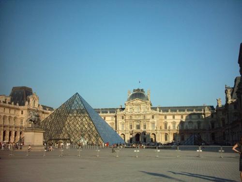 Paris-Louvre - Louvre in Paris , France