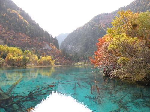 China-Jiu Zhai Gou - the world heaven-Jiu zhai gou in China, it's a beautiful place, is worthest while visiting the place.