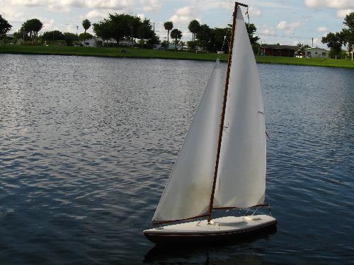 Soling Sailboat - My radio controlled soling one meter sailboat