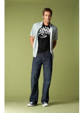young man - This is a great pic of a younger guy