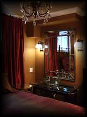 picture of my daughter's bedroom - picture of my daughter's bedroom with her mirror and sink