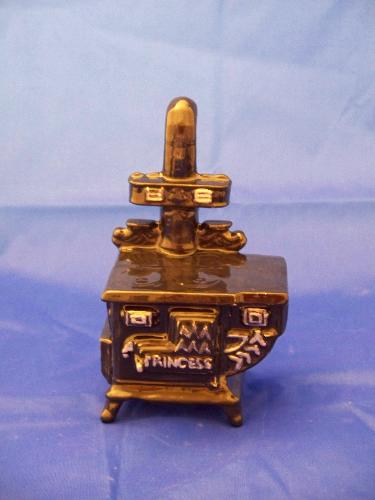 dollhouse stove - I made this and it has a bid!!!