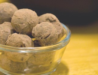 Chocolate Truffles - Chocolate truffles - sweet and crunchy!