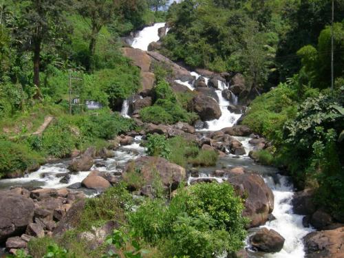 water falls - Enjoy life watching the beautiful water falls