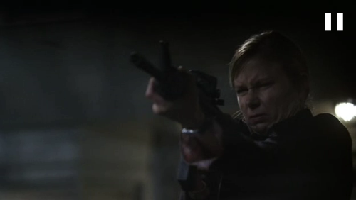 Cloe - Cloe firing a gun in season4