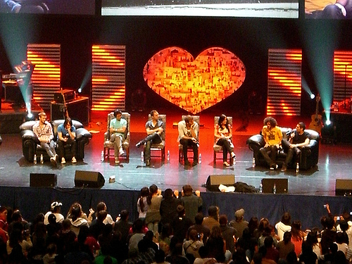 Hillsong United Conference 2007 - A snapshot of Hillsong United being interviewed on their 2007 conference.