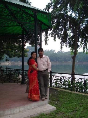 cute woman.. - with her hubby...