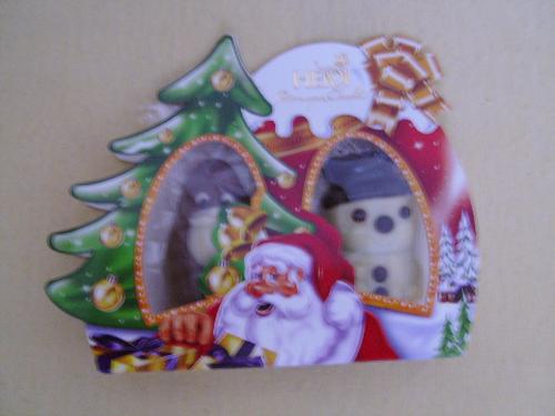 Heidi Christmas Snow Man and Santa - Composed of White and Black chocolate, these small Christmas Figurines are ideal as a small token of appreciation to any person.