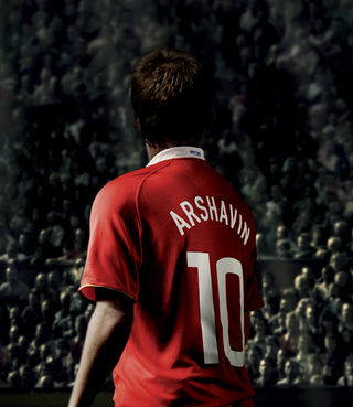 Arshavin - I don't know what to say about this picture other than it's really, really cool!