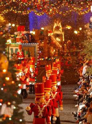 Christmas Parade - tonight is our Christmas Parade.