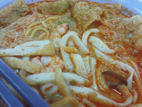 Curry noodles - Not sure if westerners get this kind of food?