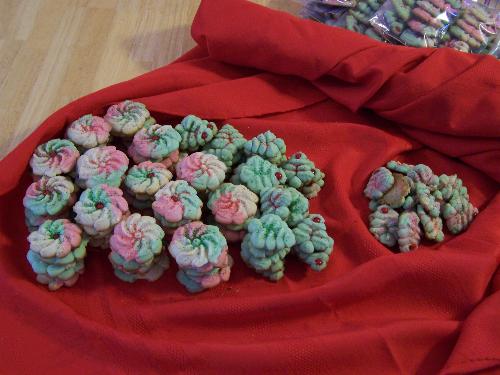 Decorated cookies - Cookies with the sprinkles on them - see the green???? Decorated cookies - Cookies with the sprinkles on them - see the green????