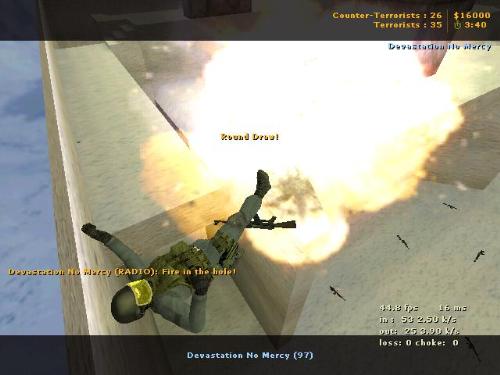 Counter strike - Accidentaly blows the grenade.....i was dead on tat