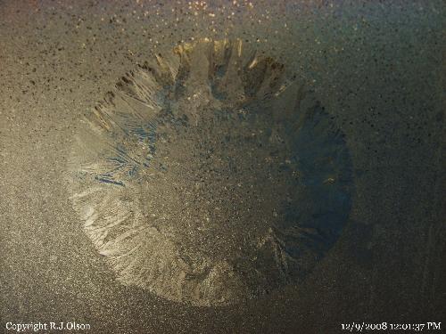 Ice Crystal - Shaped like a wreath. Ice Crystal - Shaped like a wreath.