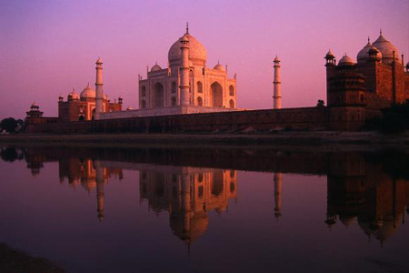 tajmahal,7th wonder of world,agra india - symbol of love .shahjahan builded it with marble in memory of his wife mumtaj