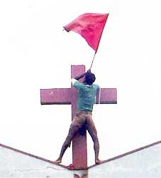 church attack in Orissa - Churches Attacked in Orissa by the fanetics.