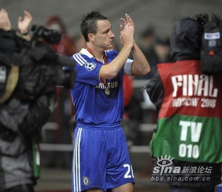 Terry  - John Terry warming fight