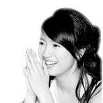smile - She is my favorite star, i love her smile very much, beautiful, sweet,lovely. I hope everyone can smile like this everyday though something sad may happen to us. Just to believe all is going better. Tomorrow is another day!