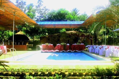 joan wedding - wow a nice place but you know this is in the back yard.