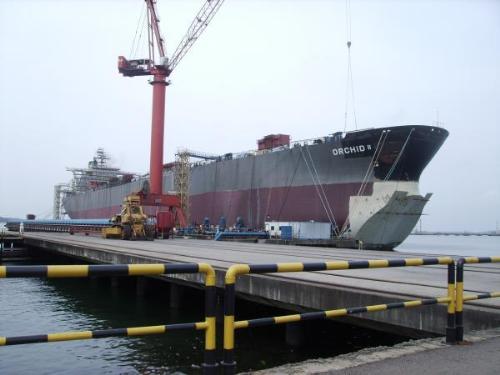 fso - This is the photo of FSO (Floating Storage and Offloading) Orkid taken at MMHE yard.