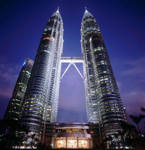 KLCC twin tower MALAYSIA - the tallest building in the world. twins