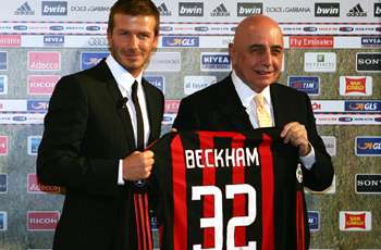 Beckham with Galliani - latest signed milan player, David Beckham!! :D