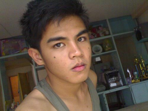This is me! - hello guys!! please help me,i'm just a newbie!!!