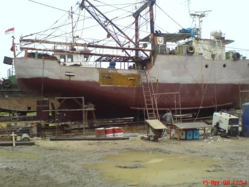 ships dock - when i see the vessel in the radios apirja docking, i learn about the propulsor installation