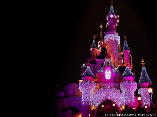 disney christmas - snow white castle in disneyland