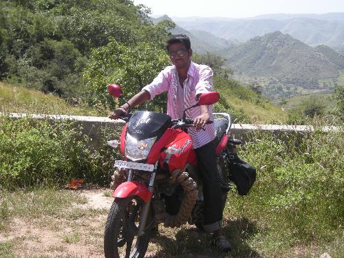hunk;the all new bike better or not - hero honda hunk is stylish in its own way thats why i like it and i owe one also. what are your comments on my bike.you have another option of pulsur too.