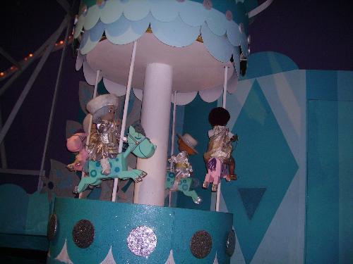 disney ride - small world at disney world