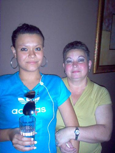 mom-me - family reunion