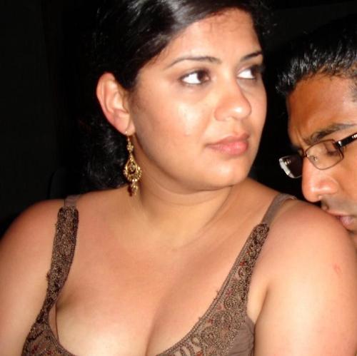 sexy back kiss... - generating eros..