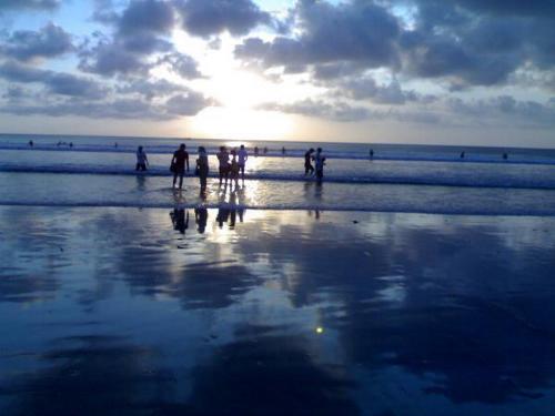 Kuta Beach  - Kuta beach, beautifull and Crowded