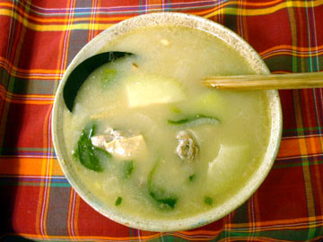 Chicken Tinola - Philippine's famous chicken soup.
