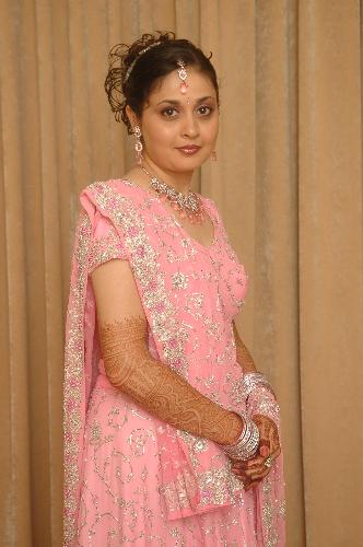 lady in pink... - side view... smiles all around..