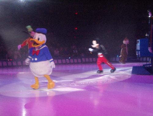 Disney on Ice - Donald with Mickey Disney on Ice - Donald with Mickey