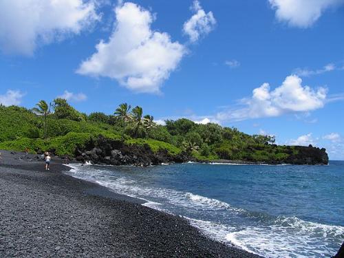 A beautiful beach - A beach where you can scoop the sea into your soul