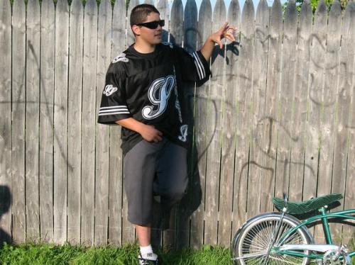 Thats me - throwing it up , by ma low low bike