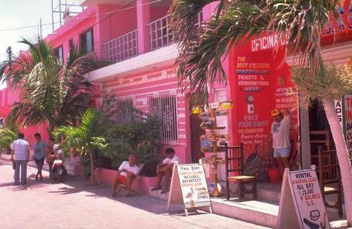 Progreso Mexico - Nuevo Progreso is a good place to shop!
Great place to get your teeth fixed too.