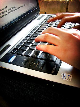 Data Entry Jobs at Home - People can earn money by doing data entry jobs from home.Thousands of companies provide online data entry opportunity.You don't need to be a expert.Simple and easy works are available for everyone.