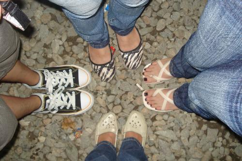 happy feet - friends