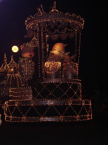 disney parade - disney spectro magic parade at mgic kingdm in disney world