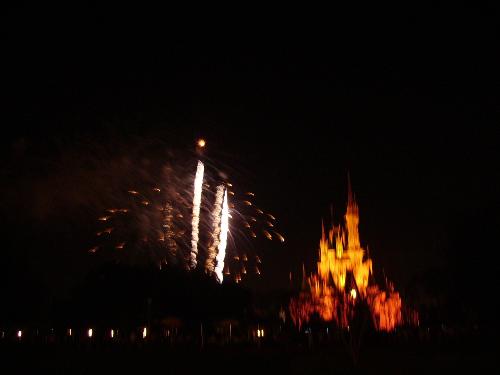 fireworks at disney - the fireworks at magic kingdom in disney world